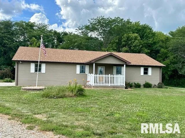 $235,000 | 1211 North 1600 East Road, Taylorville, IL 62568