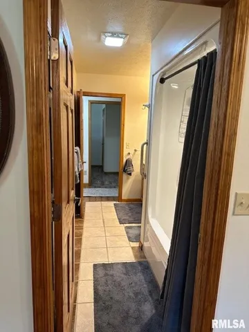 $235,000 | 1211 North 1600 East Road, Taylorville, IL 62568