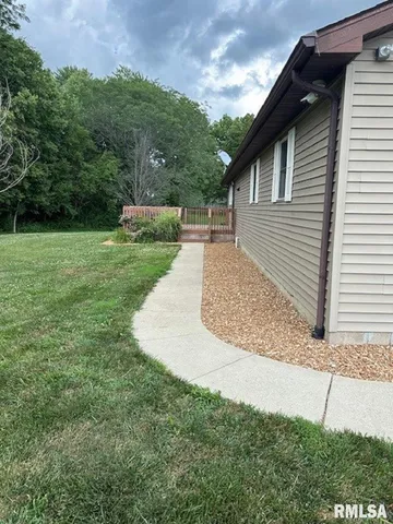 $235,000 | 1211 North 1600 East Road, Taylorville, IL 62568