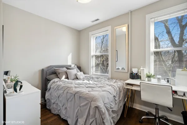 $4,500 | 330 West Evergreen Avenue, Unit 3, Chicago, IL 60610