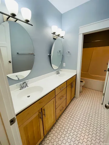 $2,600 | 819 South Morton Street, Bloomington, IN 47403