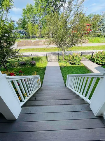 $2,600 | 819 South Morton Street, Bloomington, IN 47403