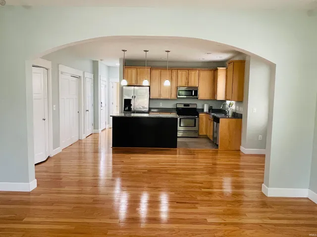 $2,600 | 819 South Morton Street, Bloomington, IN 47403