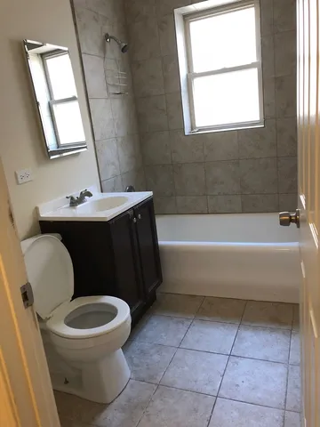 $1,475 | 4437 West Fullerton Avenue, Unit 3, Chicago, IL 60639