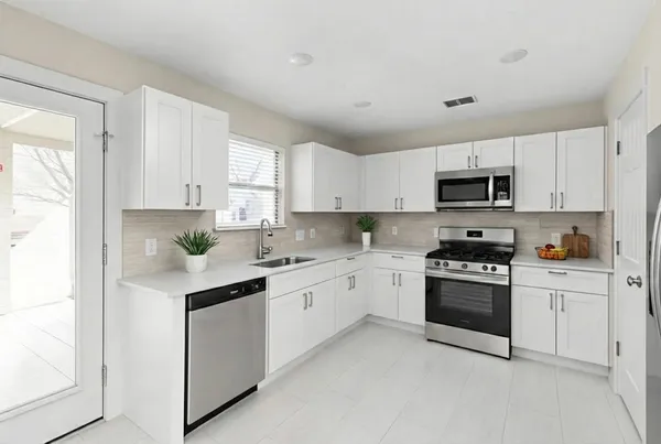 $439,000 | 11116 Jim Thorpe Lane, Austin, TX 78748