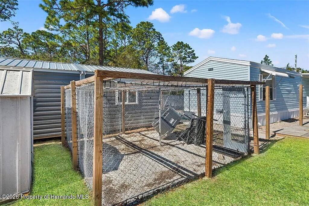 12222 Beagle Road Hudson, FL 34667 - Photo 8 of 29 edff6428eee0de1ff3f2e94d095cd0b8-cc_ft_1