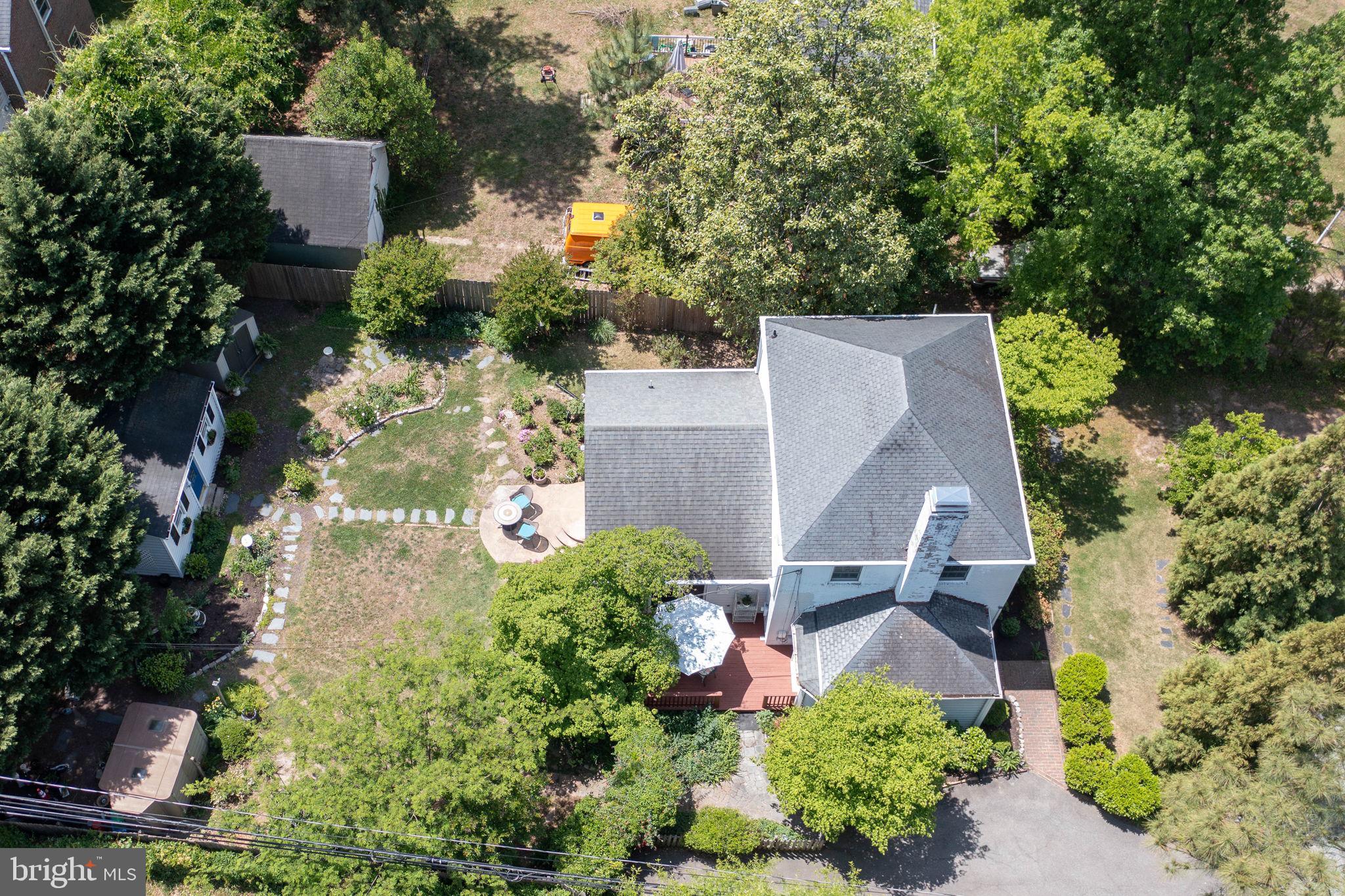 7601 Hollins Road Henrico, VA 23229 - Photo 47 of 47 an aerial view of a house with a yard and garden