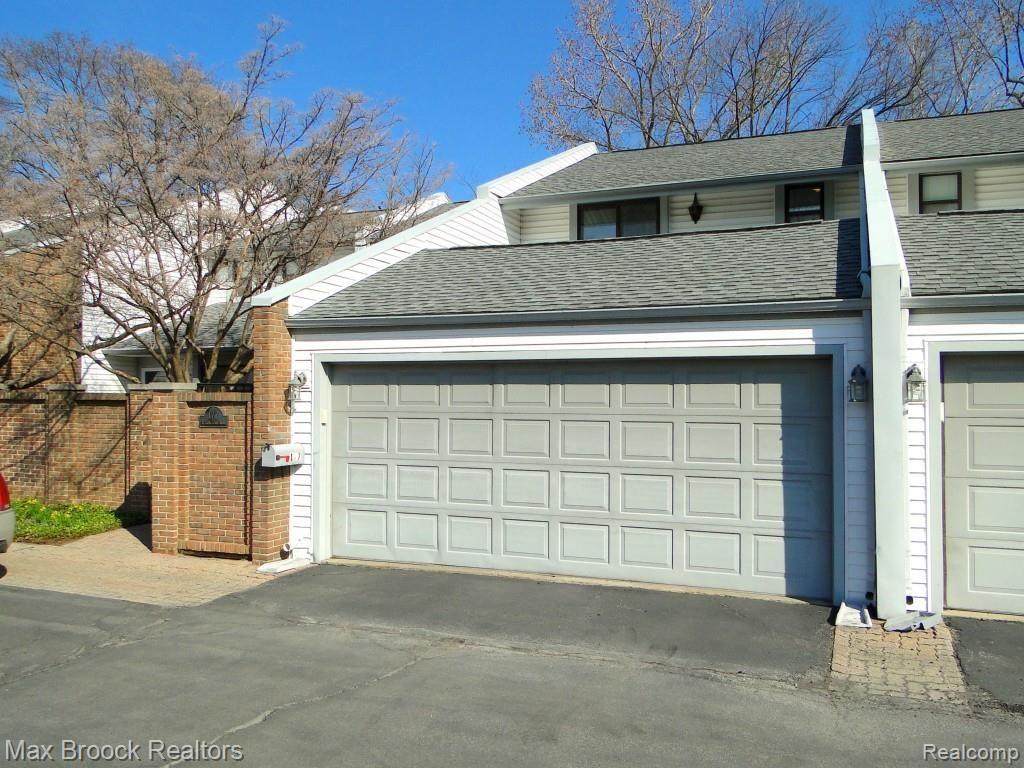 177 East Long Lake Road Bloomfield Hills, MI 48304 - Photo 2 of 30