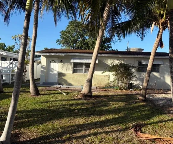 $3,250 | 301 Southeast 21st Avenue, Boynton Beach, FL 33435
