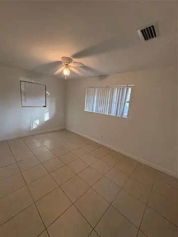 $3,250 | 301 Southeast 21st Avenue, Boynton Beach, FL 33435