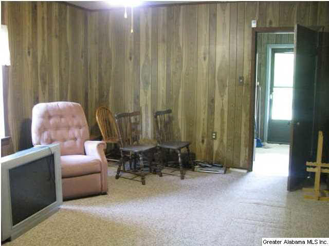 125 Waites Road Talladega, AL 35160 - Photo 4 of 10