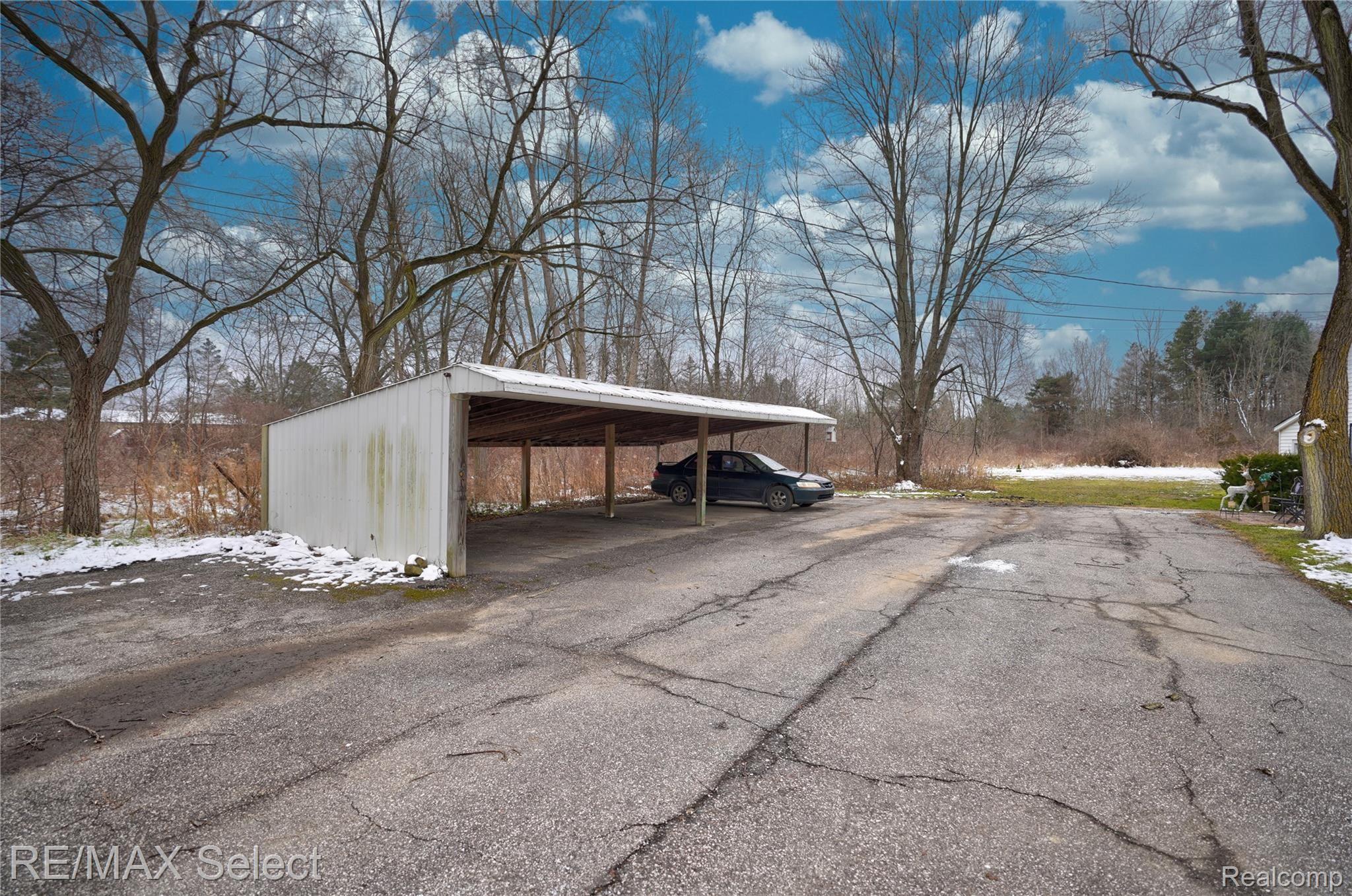 8085 Corunna Road Flint, MI 48532 - Photo 22 of 98 8085 Corunna Rd 022.jpg