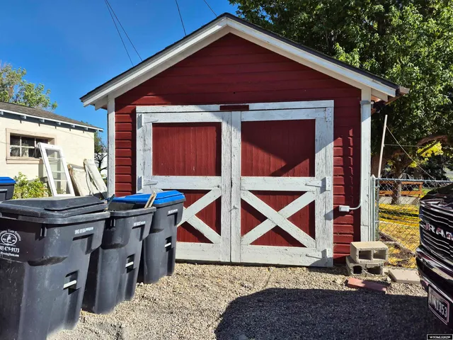 $275,000 | 84 South 4th West, Green River, WY 82935