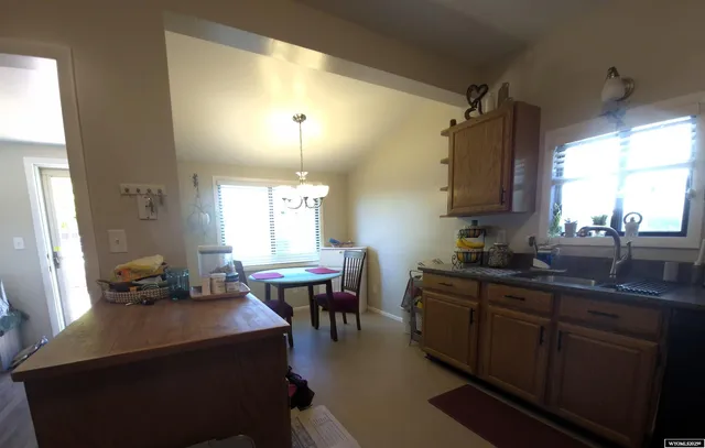 $275,000 | 84 South 4th West, Green River, WY 82935