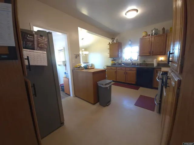 $275,000 | 84 South 4th West, Green River, WY 82935