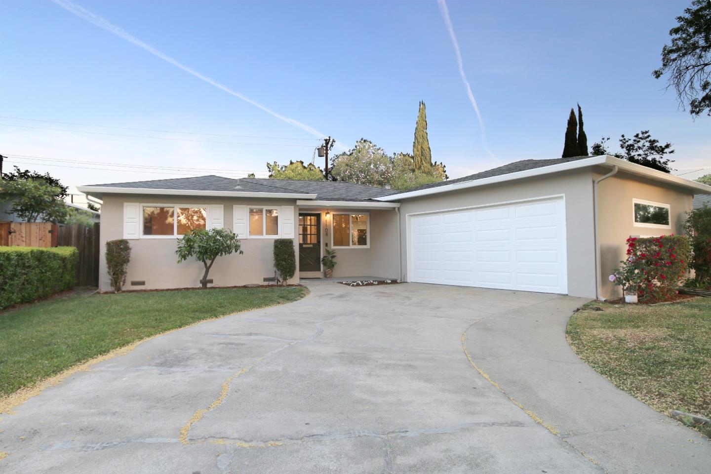 a view of a house with a outdoor space