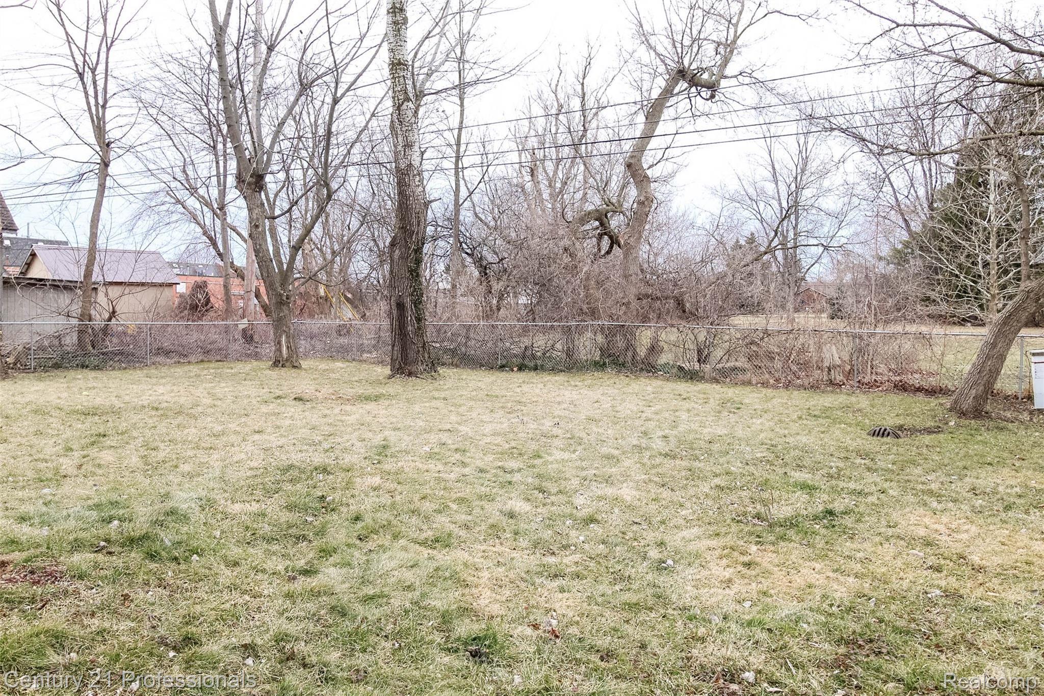 6091 Livernois Road Troy, MI 48098 - Photo 36 of 60 42.jpg