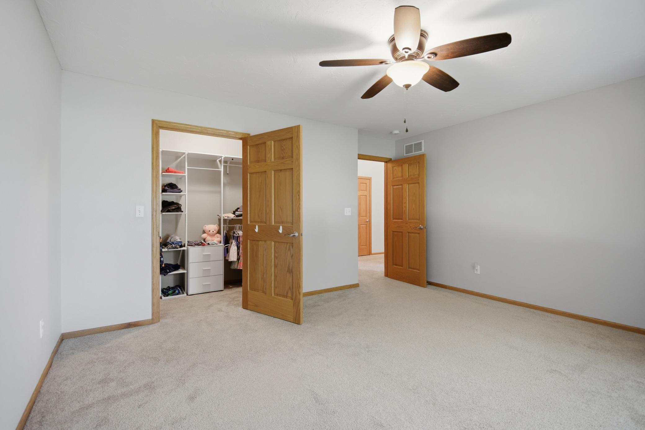 1406 26th Street Southwest Austin, MN 55912 - Photo 30 of 73