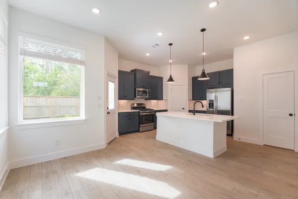 $2,300 | 140 Red Cascade Trail, Willis, TX 77318