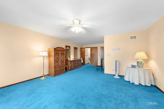 a view of an empty room with window