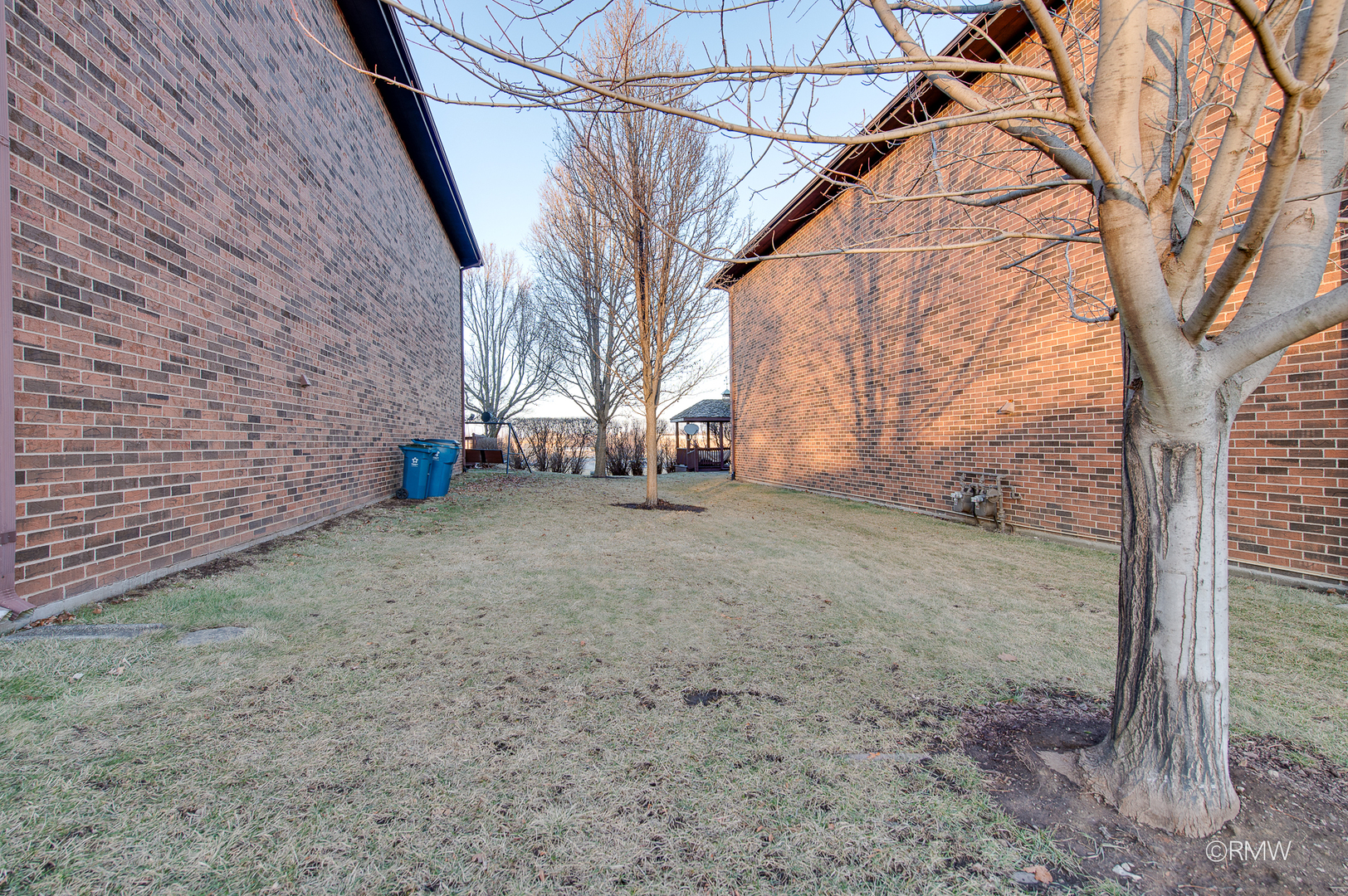 1354 West Byron Avenue, Unit D Addison, IL 60101 - Photo 24 of 31