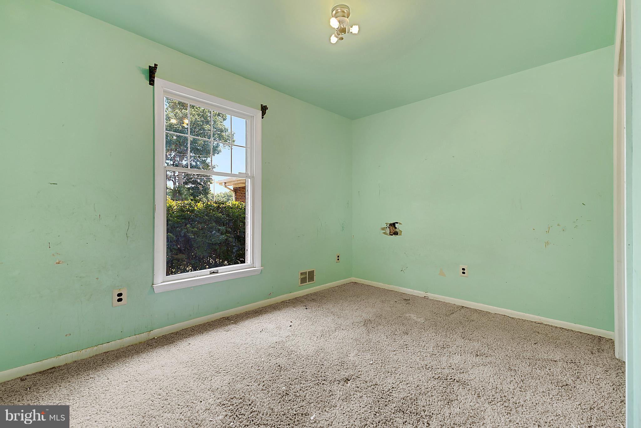 7016 Ben Franklin Road Springfield, VA 22150 - Photo 12 of 30 Interior (General)