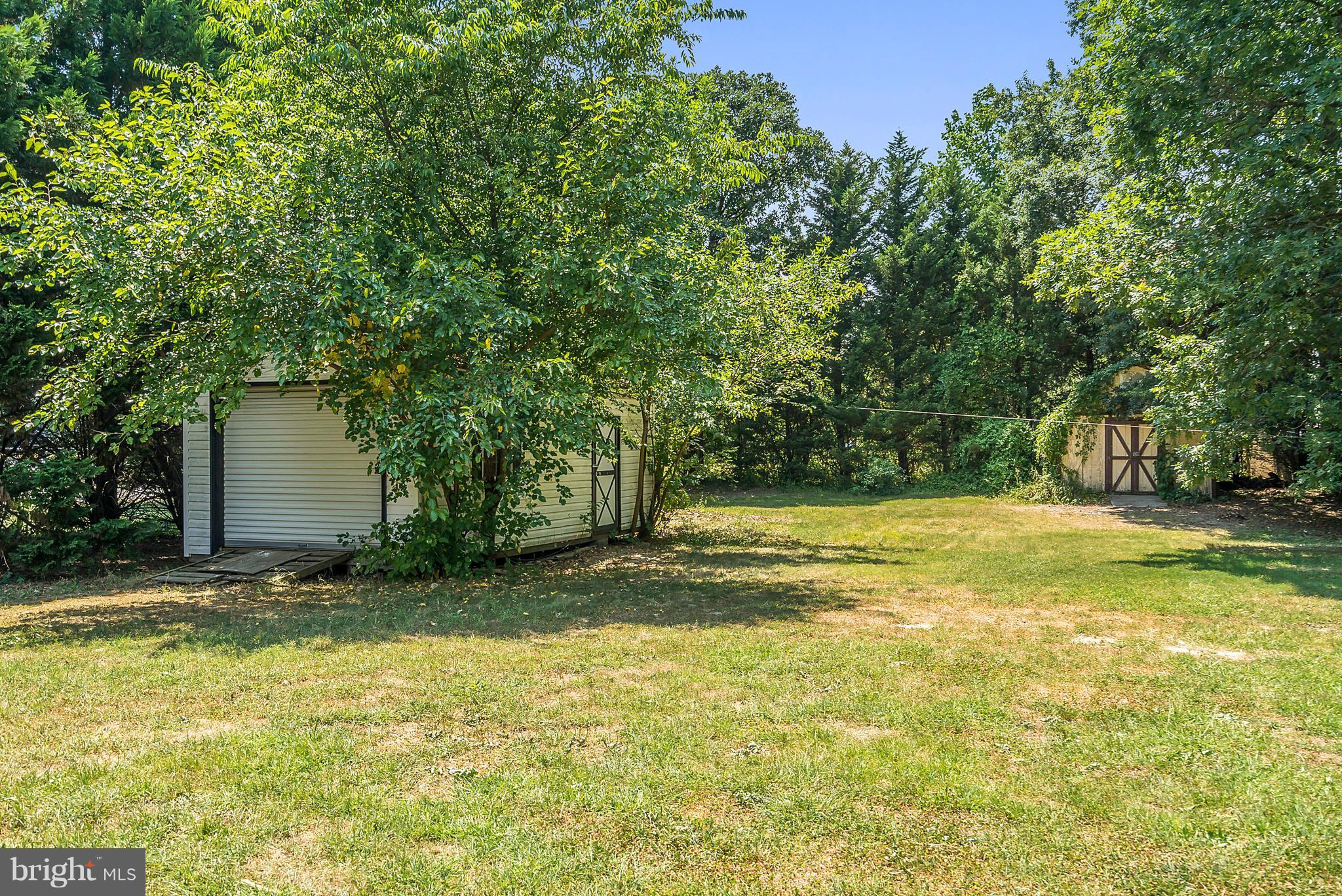 7016 Ben Franklin Road Springfield, VA 22150 - Photo 25 of 30 Exterior (Rear)