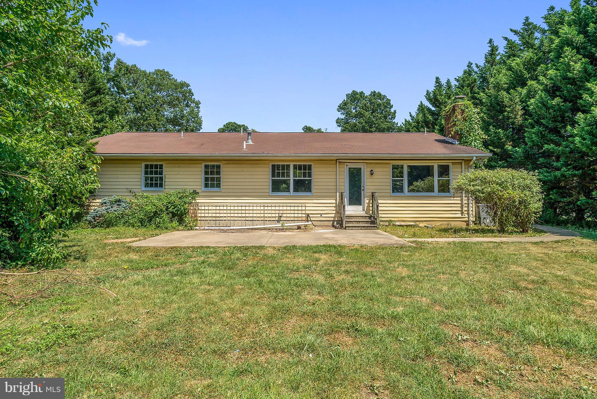 7016 Ben Franklin Road Springfield, VA 22150 - Photo 29 of 30 Exterior (Rear)