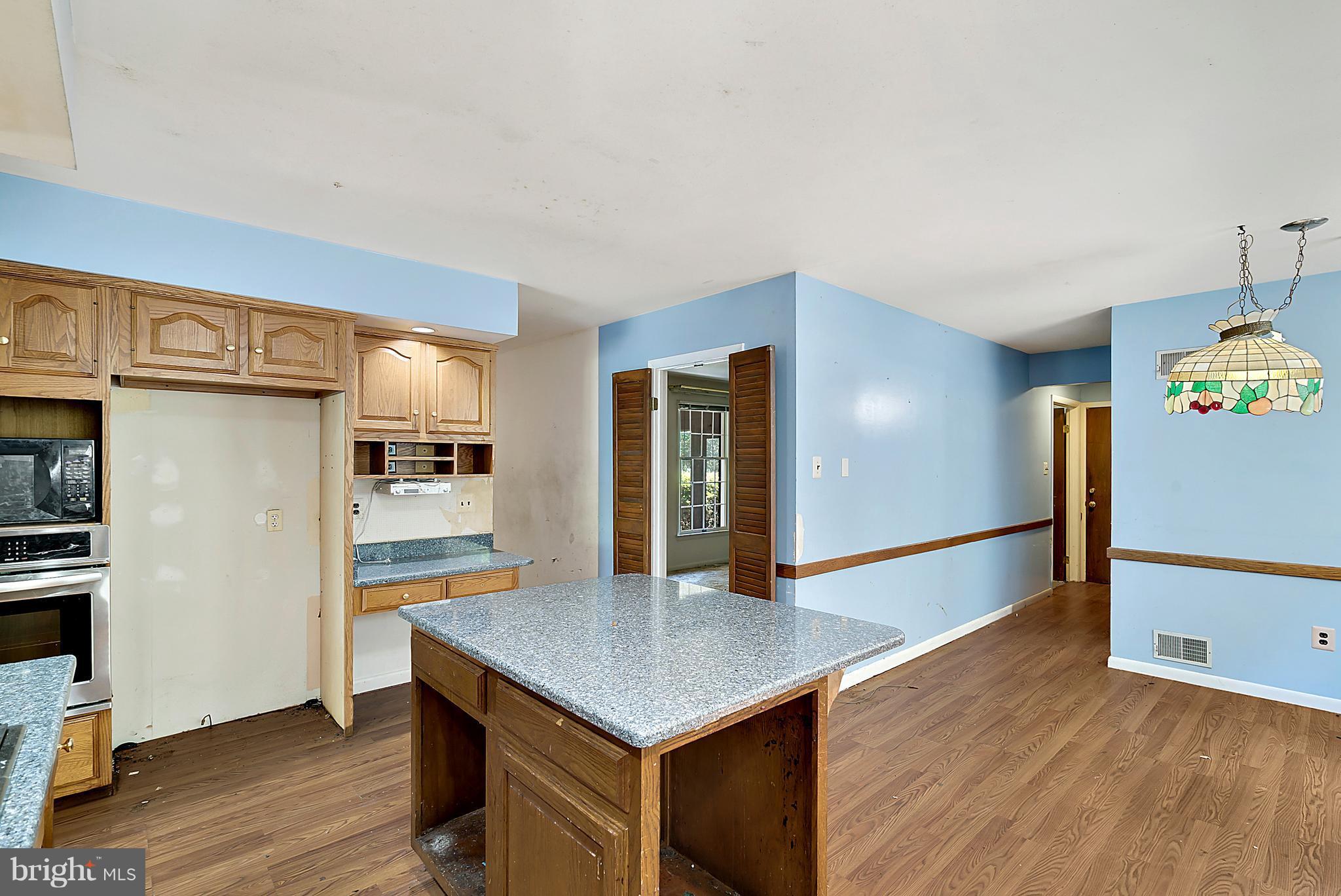 7016 Ben Franklin Road Springfield, VA 22150 - Photo 6 of 30 Interior (General)