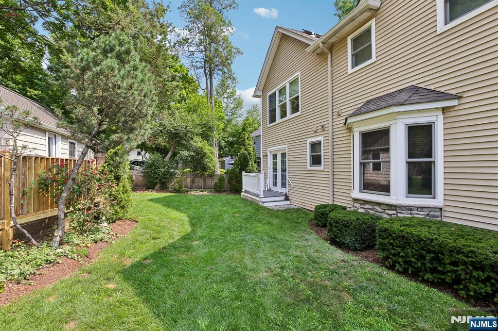 757 Kinderkamack Road Oradell, NJ 07649 - Photo 42 of 50
