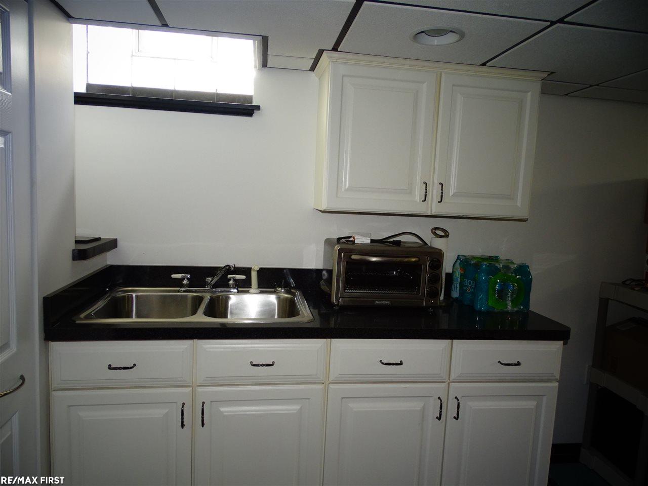 18362 South Nunneley Road Clinton Township, MI 48035 - Photo 20 of 24