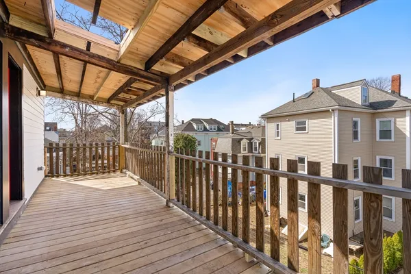 $3,275 | 19 Spring Garden Street, Unit 3, Boston, MA 02125