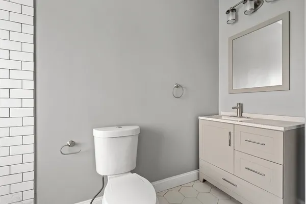 $3,275 | 19 Spring Garden Street, Unit 3, Boston, MA 02125