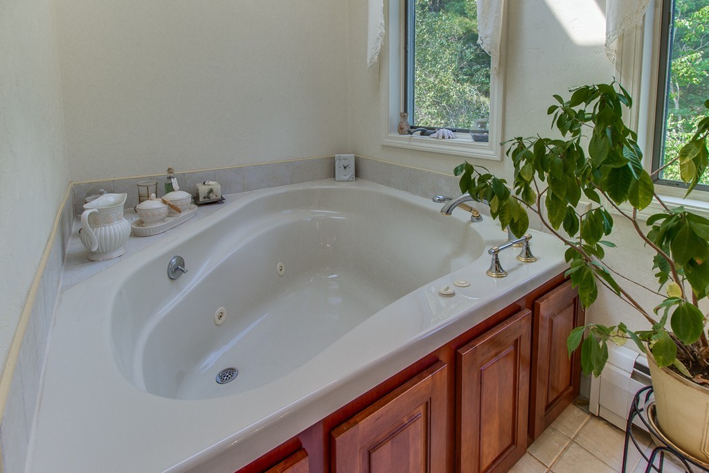219 Farm Pond Road Oakham, MA 01068 - Photo 16 of 28