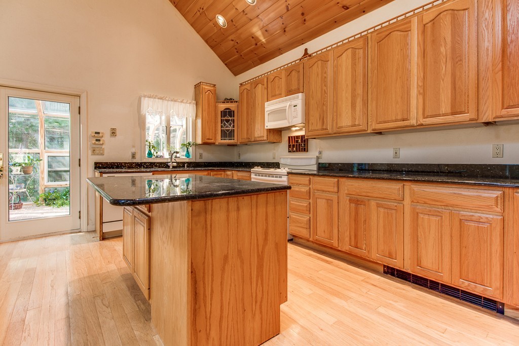 219 Farm Pond Road Oakham, MA 01068 - Photo 6 of 28