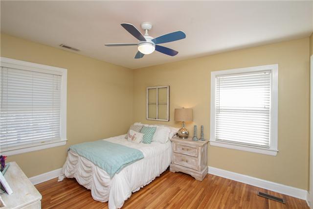 220 Jackson Heights Road Columbia, TN 38401 - Photo 9 of 18 Third bedroom on the man level