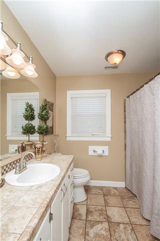 220 Jackson Heights Road Columbia, TN 38401 - Photo 10 of 18 Guest bathroom between 2nd and 3rd bedroom