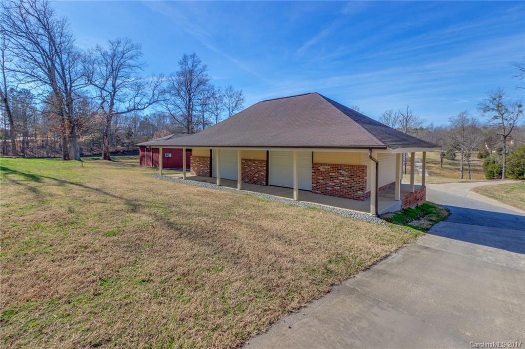 2201 Miranda Road Charlotte, NC 28216 - Photo 17 of 17 Gallery Image 17