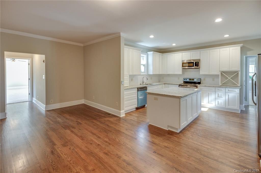 2201 Miranda Road Charlotte, NC 28216 - Photo 4 of 17 Gallery Image 4