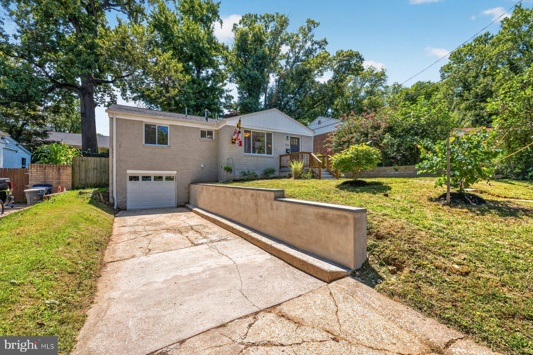 911 Newhall Street Silver Spring, MD 20901 - Photo 28 of 28 Driveway + garage