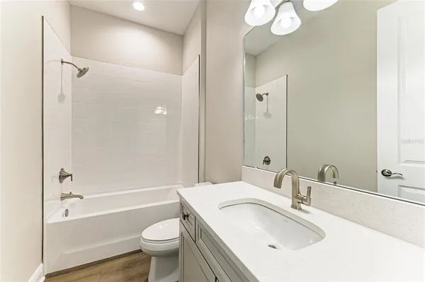 $899,990 | 10307 Ashaway Drive, Parrish, FL 34219