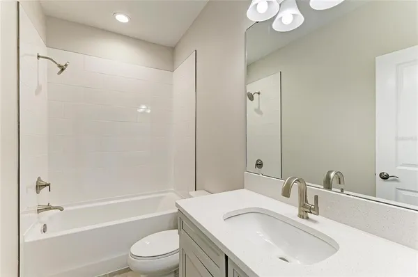 $899,990 | 10307 Ashaway Drive, Parrish, FL 34219