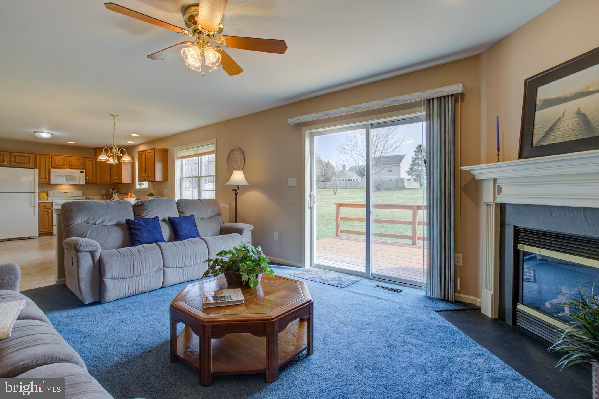 480 Vista Road Columbia, PA 17512 - Photo 13 of 40 Family Room with glass slider to deck