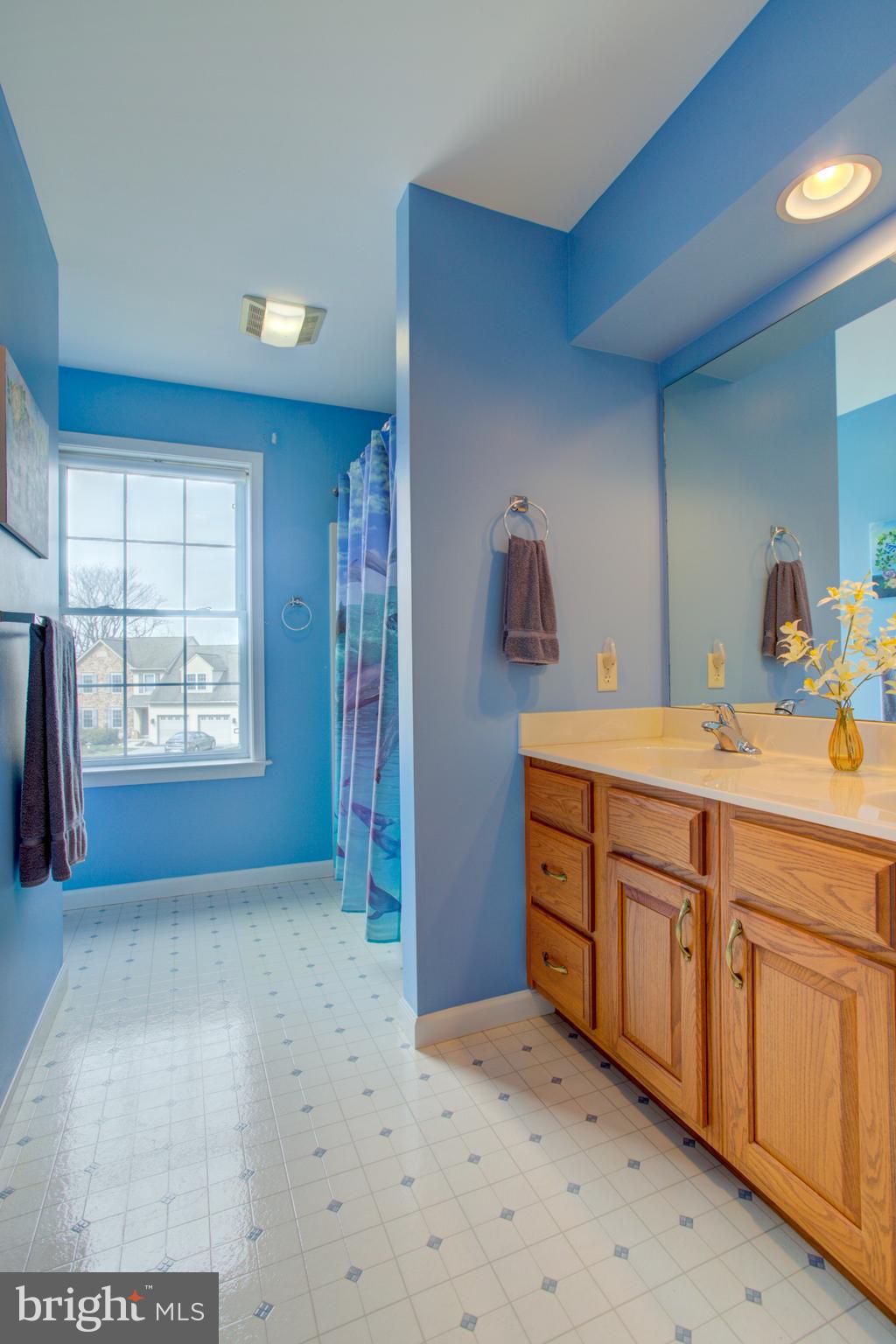 480 Vista Road Columbia, PA 17512 - Photo 22 of 40 Bathroom 2