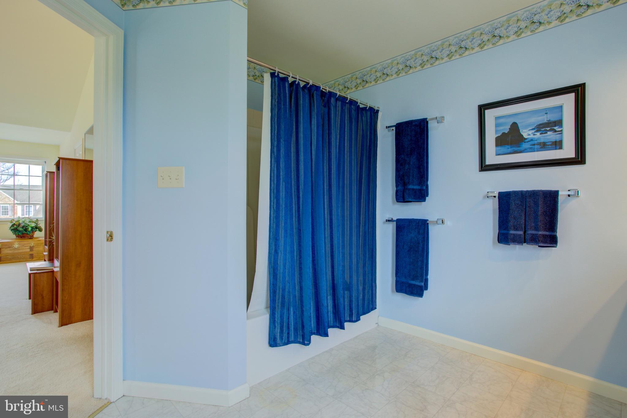 480 Vista Road Columbia, PA 17512 - Photo 27 of 40 Primary Bath