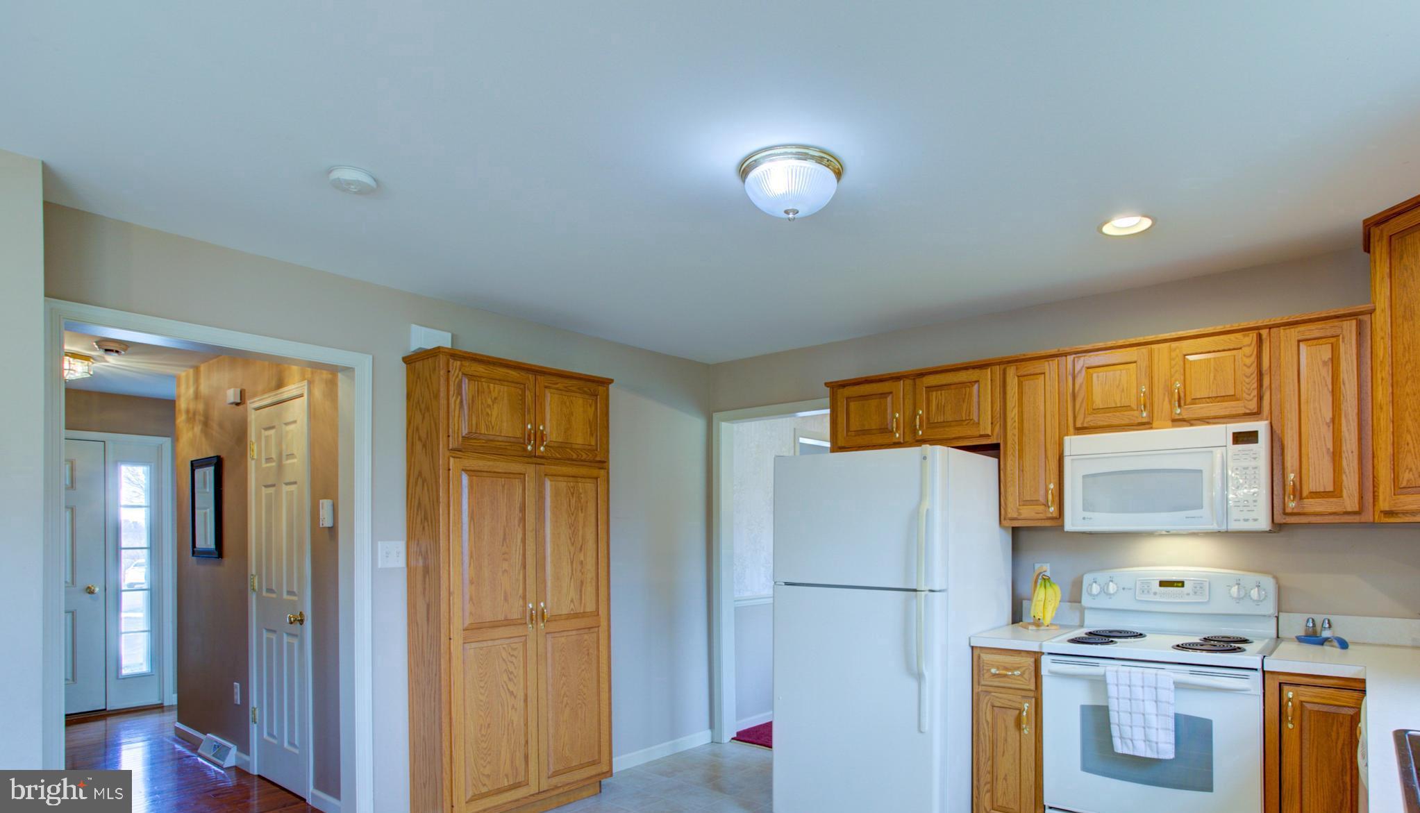480 Vista Road Columbia, PA 17512 - Photo 6 of 40 Kitchen