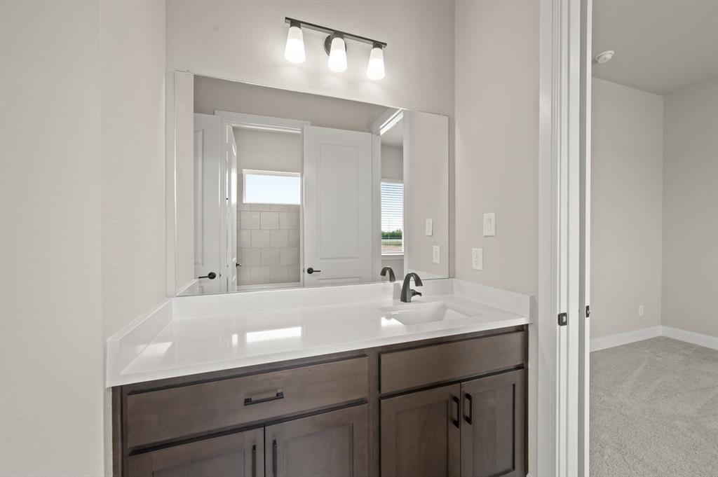 17224 Musial Court Justin, TX 76247 - Photo 13 of 27 17224 Musial- Bathroom-1