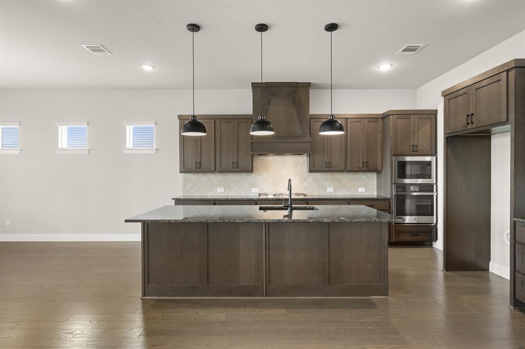 17224 Musial Court Justin, TX 76247 - Photo 20 of 27 17224 Musial- Kitchen-2