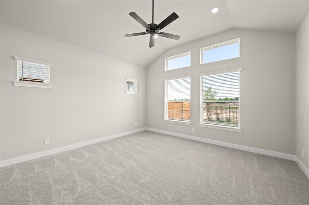 17224 Musial Court Justin, TX 76247 - Photo 24 of 27 17224 Musial- Primary Suite-1