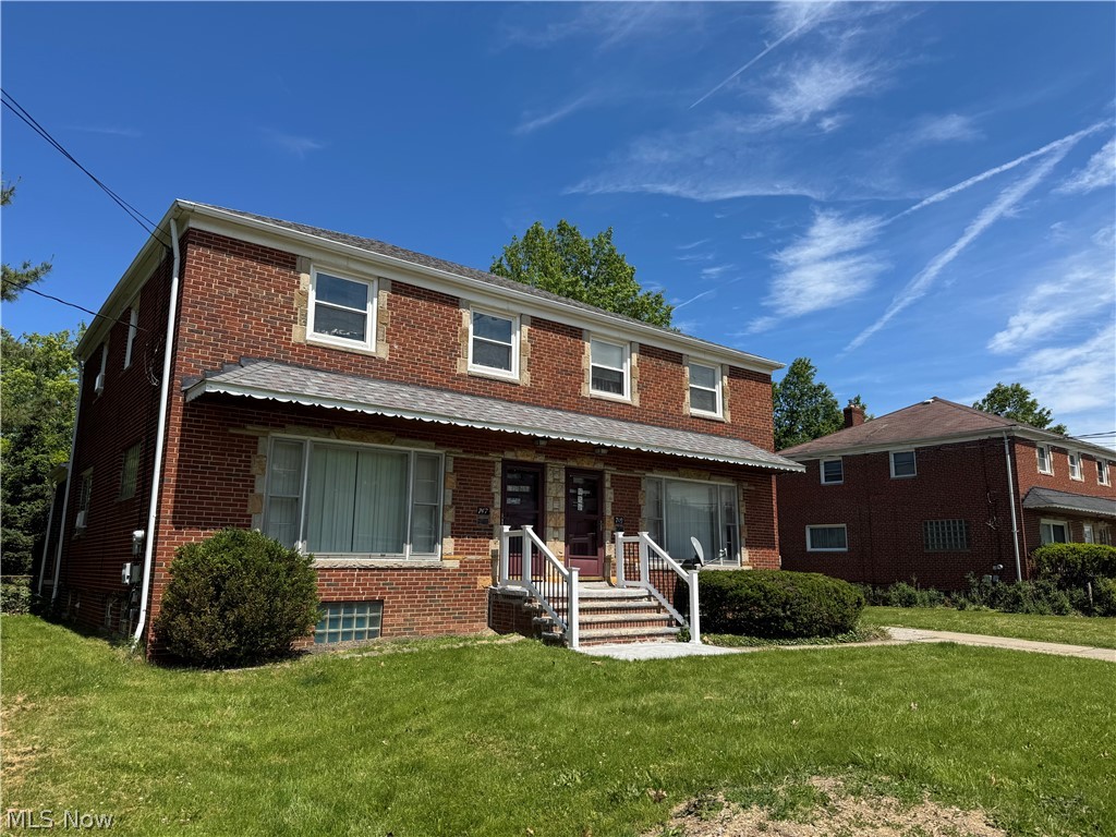 747 Babbitt Road Euclid, OH 44123 - Photo 3 of 44